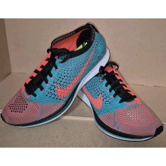 NIKE FLYKNIT RACER MEN'S Size 6.5 = WOMEN'S Size 8 Great Used Condition ! - Picture 2 of 9